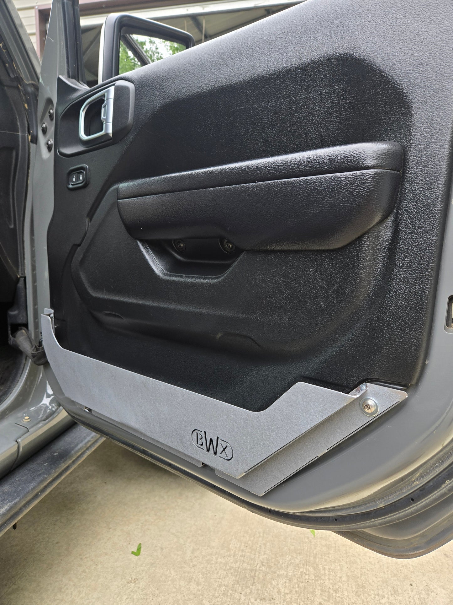 JL/JT Front Door "Trash Cans"